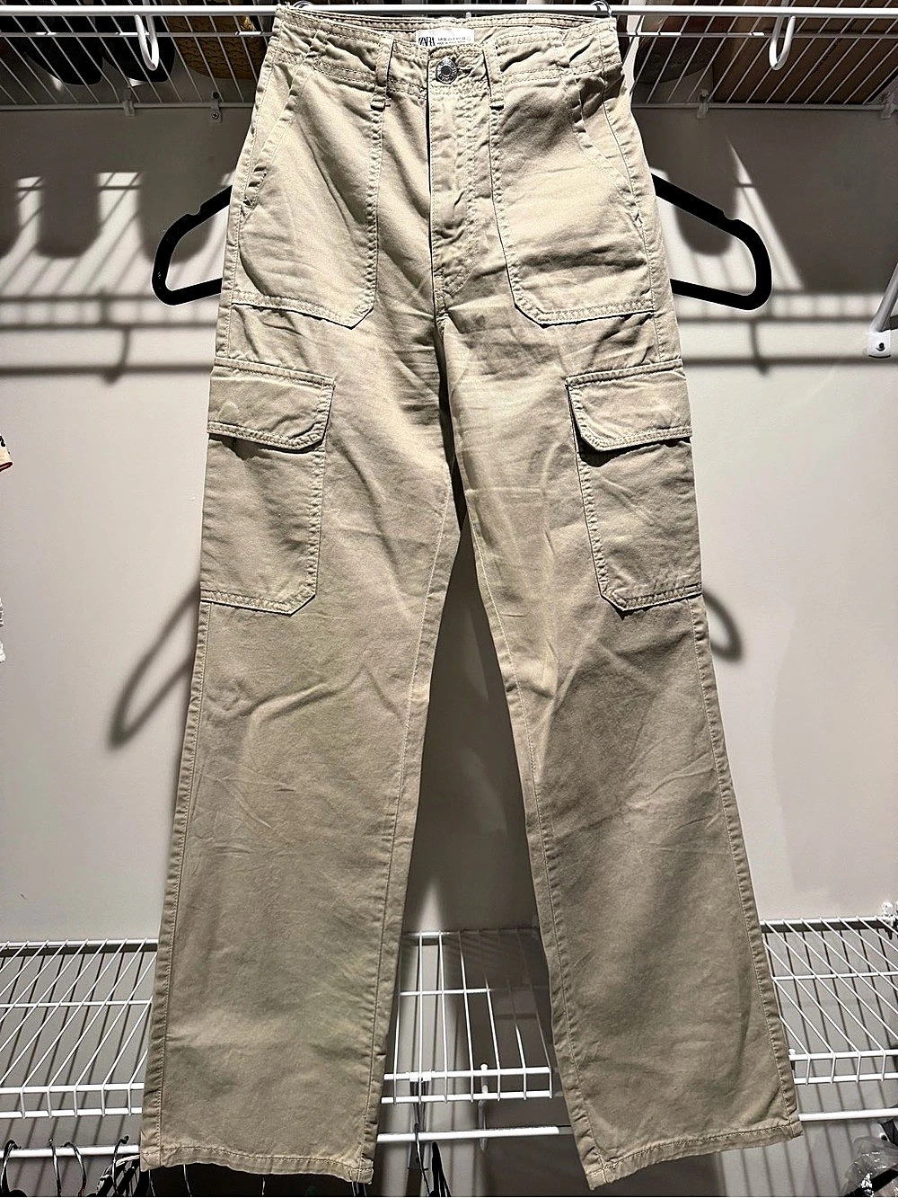 Zara Women's Cargo Wide Leg Pants Beige Size 0 Like New